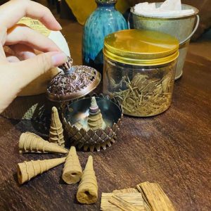 Nụ trầm hương Thanh Trà Luxury NTH11 Loại Thường 12 Năm Hộp 40 Nụ