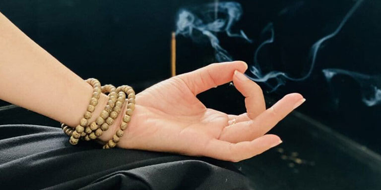 Vì Sao Giới Doanh Nhân Hay Sử Dụng Trầm Hương
